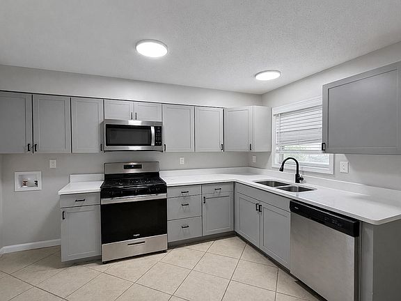 5th image of 4174 Hobson Rd