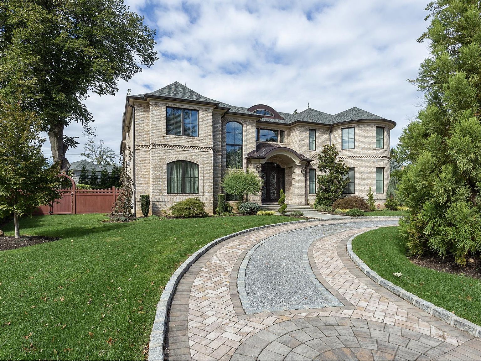 57 Barnyard Ln, Roslyn Heights, NY 11577 Zillow