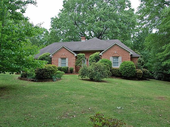 3rd image of 8755 Cedar Lake Dr E