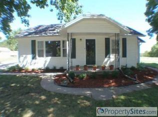 111 Falconer St, Sibley, MO 64088