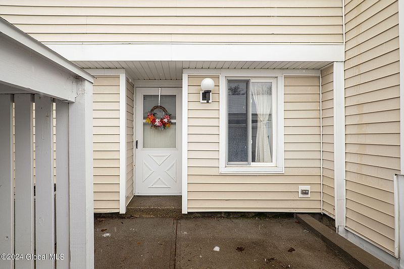 2nd image of 205 Chatham Court
