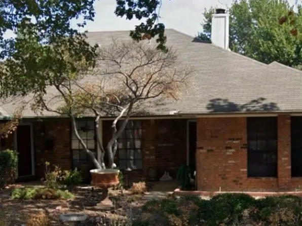 5620 Westchase Dr, North Richland Hills, TX 76180