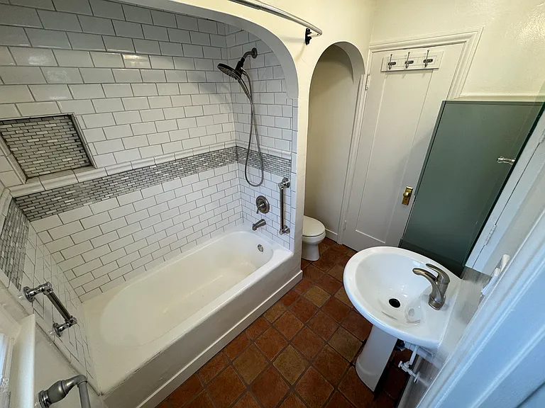 1117 Mira Mar Ave #1117 — Photo 10
