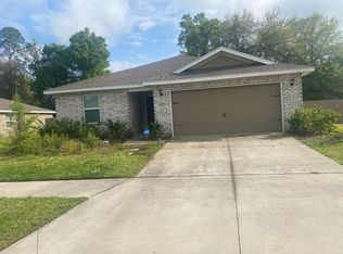 6080 Sands Pointe Dr, Macclenny, FL 32063