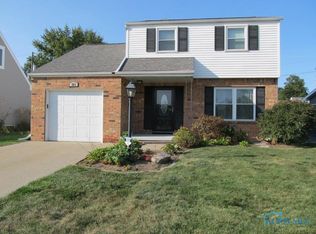 262 Shoreham Ln, Toledo, OH 43612