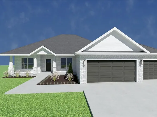 4966 Cowboy St, Springdale, AR 72762