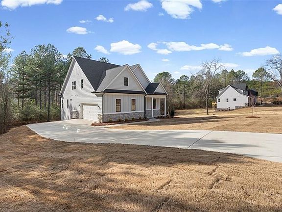 4th image of 30 Rushden Way SE