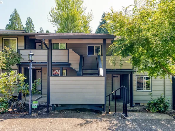 29700 SW Courtside Dr APT 34, Wilsonville, OR 97070