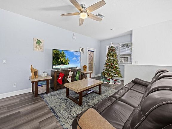 3rd image of 3128 Grandiflora Dr