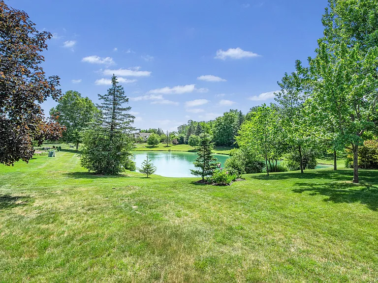 1751 Lanhan Ct — Photo 40