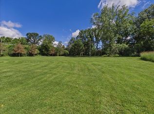 4726 Baxter Rd, Cottage Grove, WI 53527