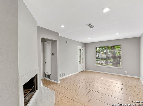 5th image of 2430 Rawhide Ln