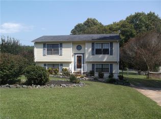 105 Good Shepherd Dr, King, NC 27021