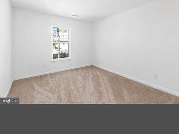 3rd image of 5143 Dominion Dr