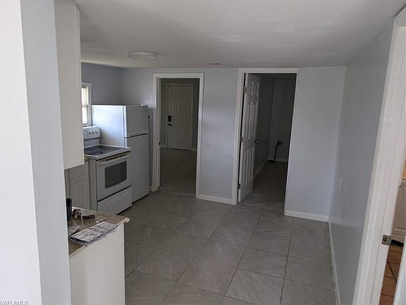 5th image of 111 Palmetto Ln W