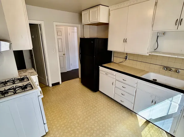 15091 Robin St #1, San Leandro, CA 94578