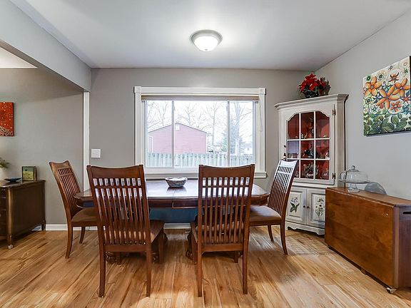 4th image of 480 Skyline Ln