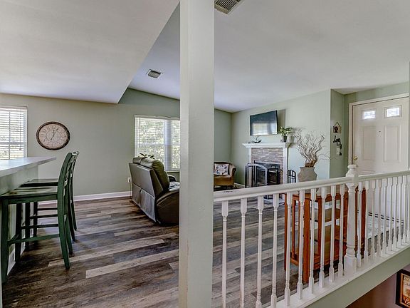 5th image of 7 Palmer Ct #C4
