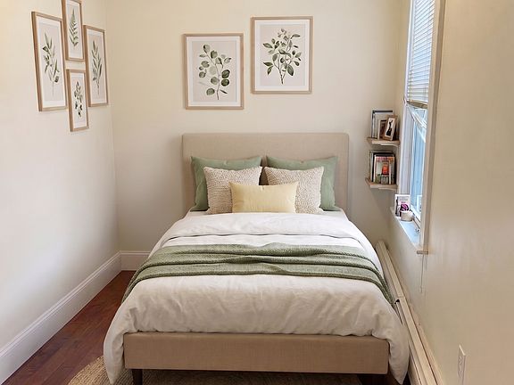 3rd image of 213 Maverick St #3