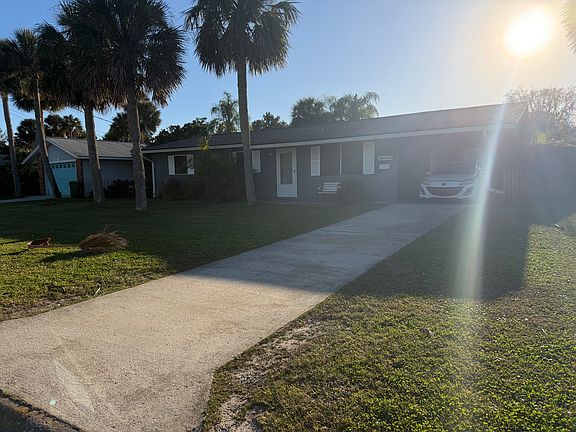 4th image of 425 Arricola Ave