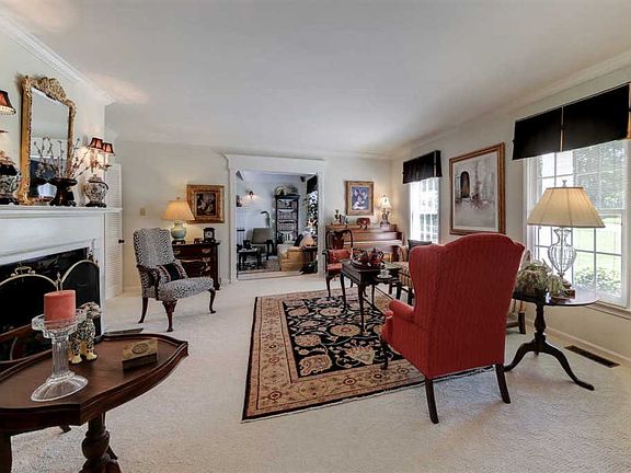 3rd image of 3052 Ashley Dr