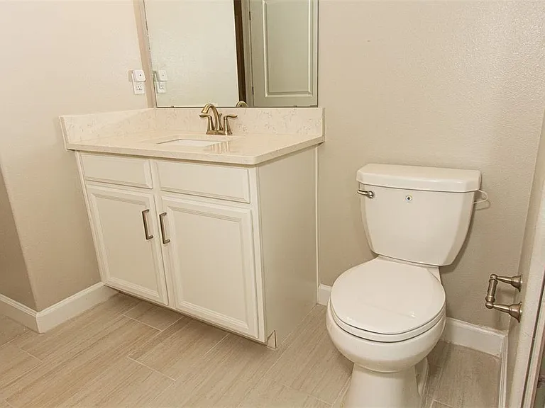 16657 Shell Bay Dr — Photo 38