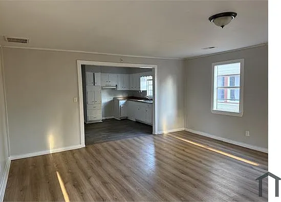 4 bed, 1458 sqft, $1,300 — Photo 3
