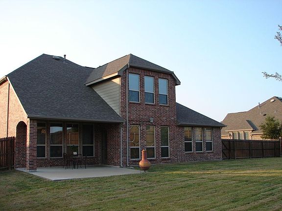 4th image of 8102 Lake Valley Ct