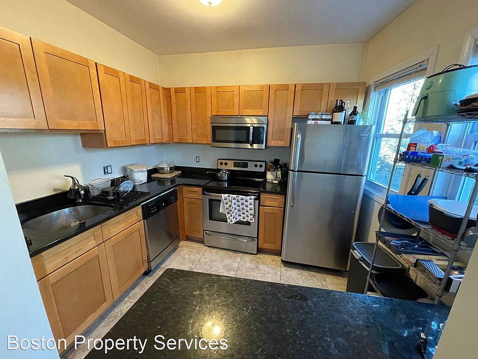 2nd image of 777 Parker St #10798041