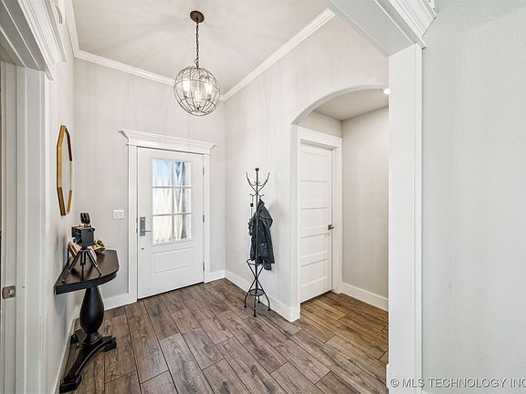 5th image of 2561 S Catalayah Ln
