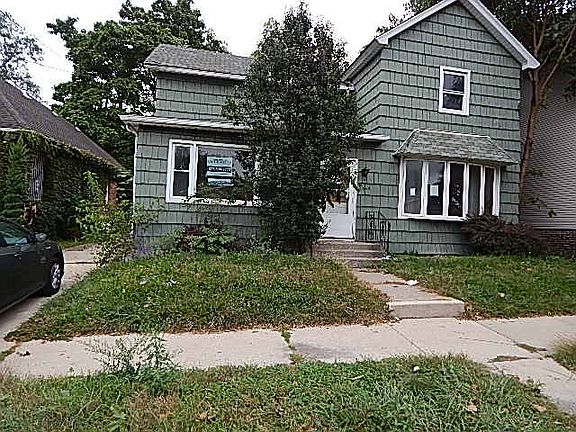 2nd image of 2642 Vermont St