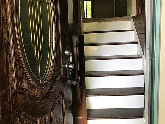 3rd image of 1930 Burr Oaks Ct