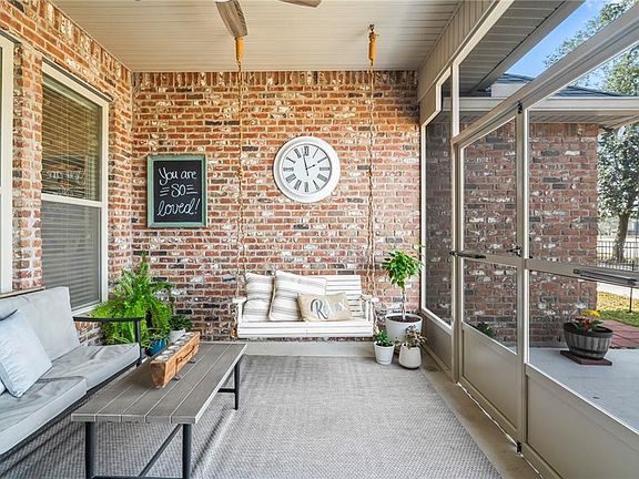 4th image of 266 Saw Grass Loop