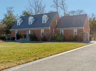 9207 Wigneil St, Suffolk, VA 23433