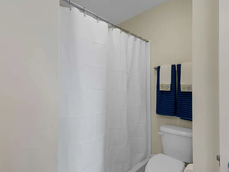212 Bridgeview Ct #A — Photo 22