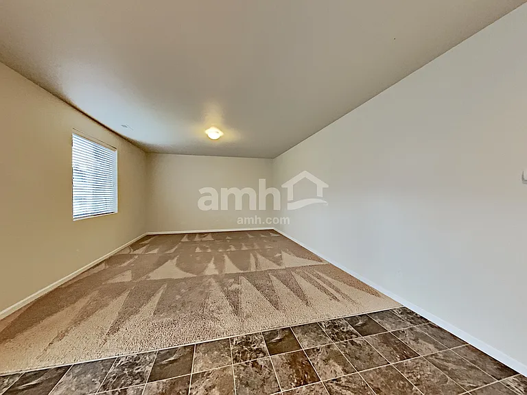 370 Lolo Trail Ave — Photo 8
