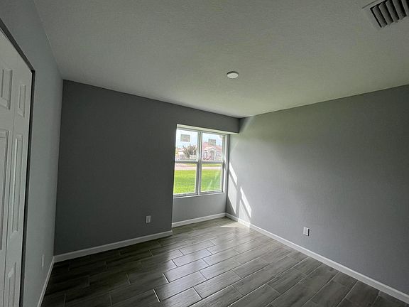 4th image of 501 SW Baoy Avenue