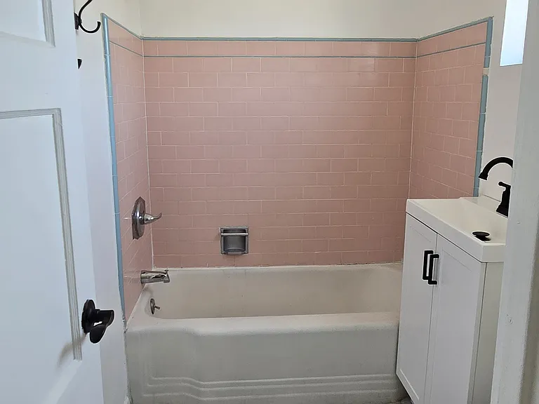 3554 Locke Ave — Photo 17