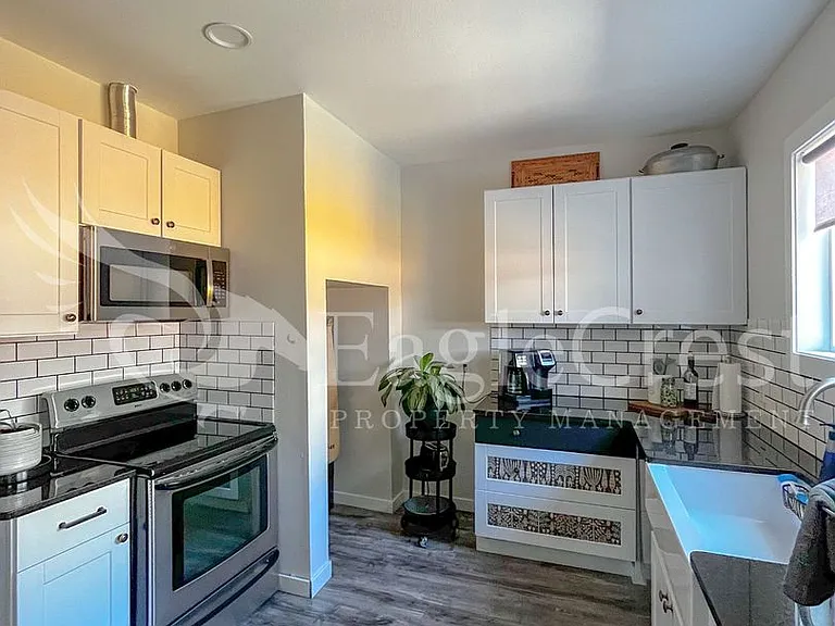 307 S Roosevelt St — Photo 11