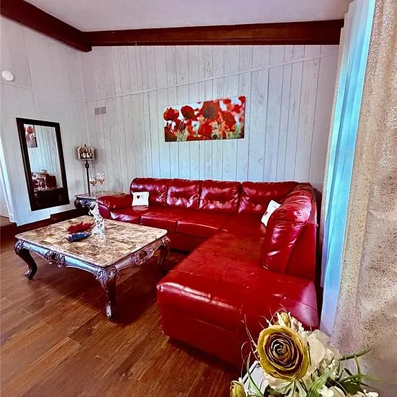 665 Arnold Rd — Photo 4