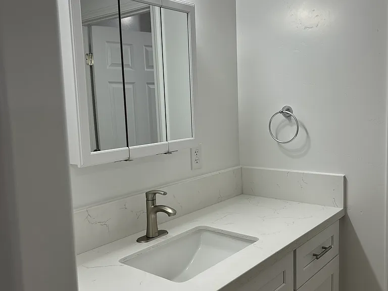 529 N College Dr #B — Photo 6