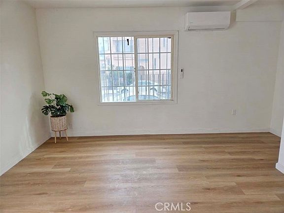 2nd image of 1313 1/2 S Bronson Ave