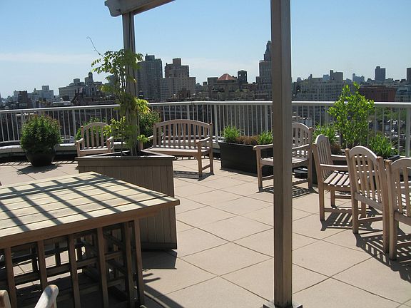 2nd image of 101 W 12th St APT 19O