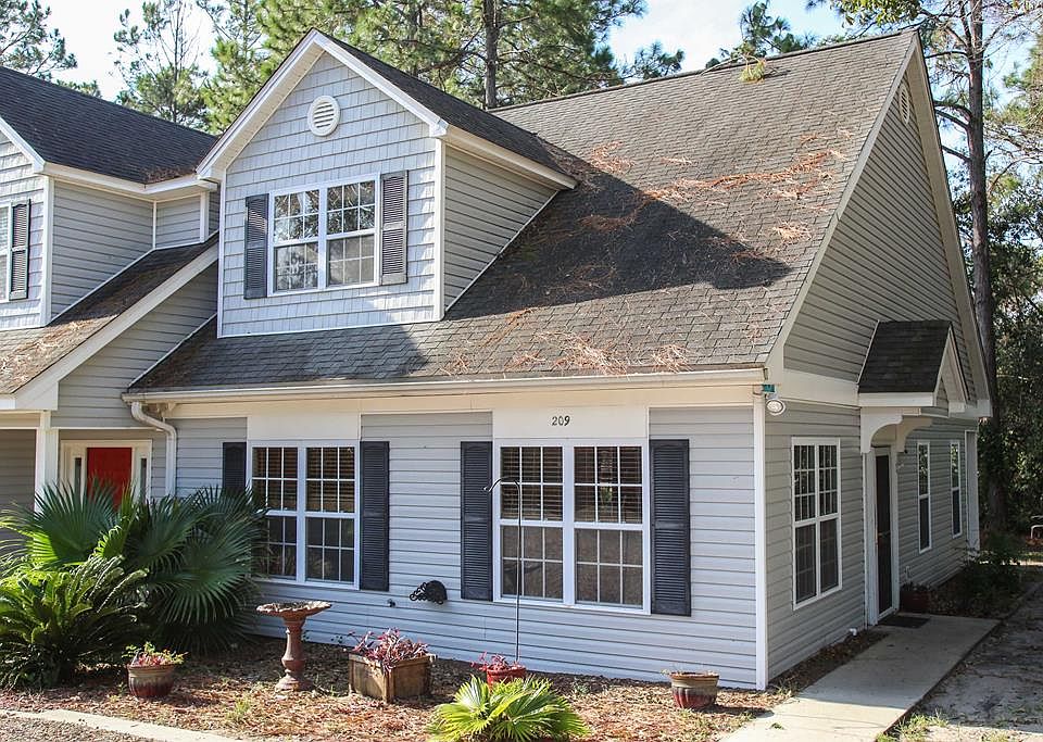 1st image of 209 Sawyer Ln #209