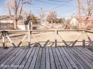 1218 E 10th Ave, Hutchinson, KS 67501