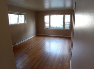 1737 S 71st St, Milwaukee, WI 53214