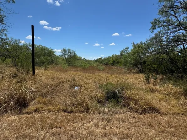 404 avenue j LOT 2676-, Christine, TX 78012