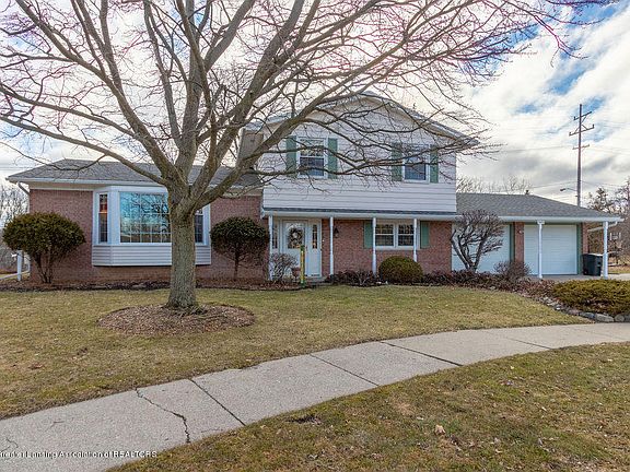 2nd image of 5452 Amber Dr