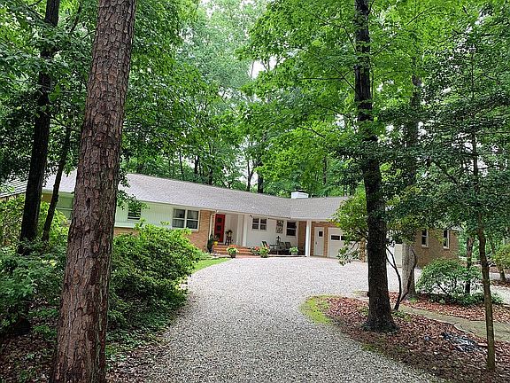 5th image of 206 Dogwood Ct