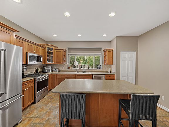4th image of 24111 102b Ave